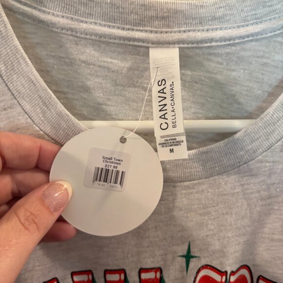 Bella Canvas Gray Short Sleeve Small Town Christmas Shirt ~ Size: MED ~ NWT - Picture 3 of 6